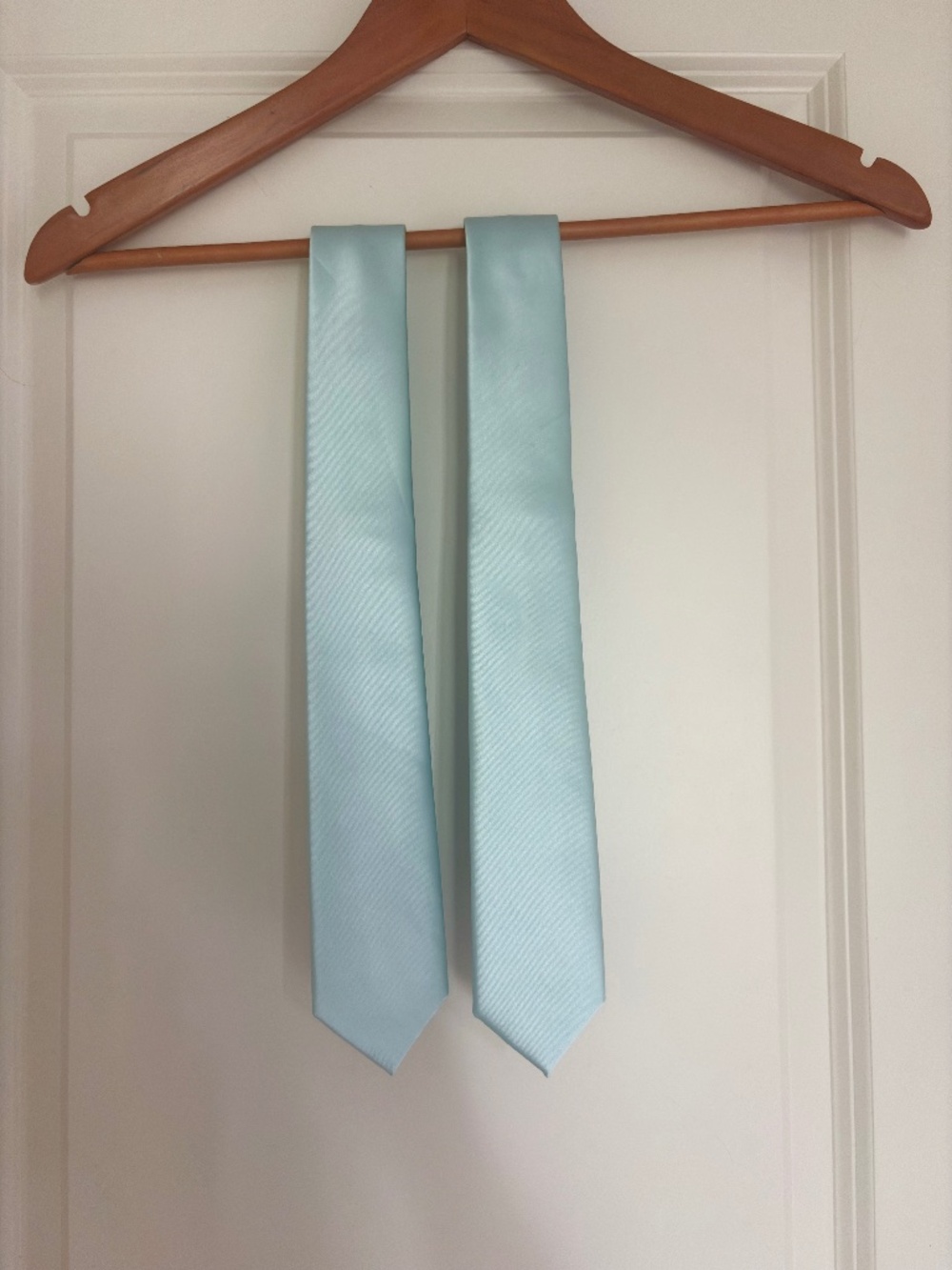 Le Chateau Mint Ties